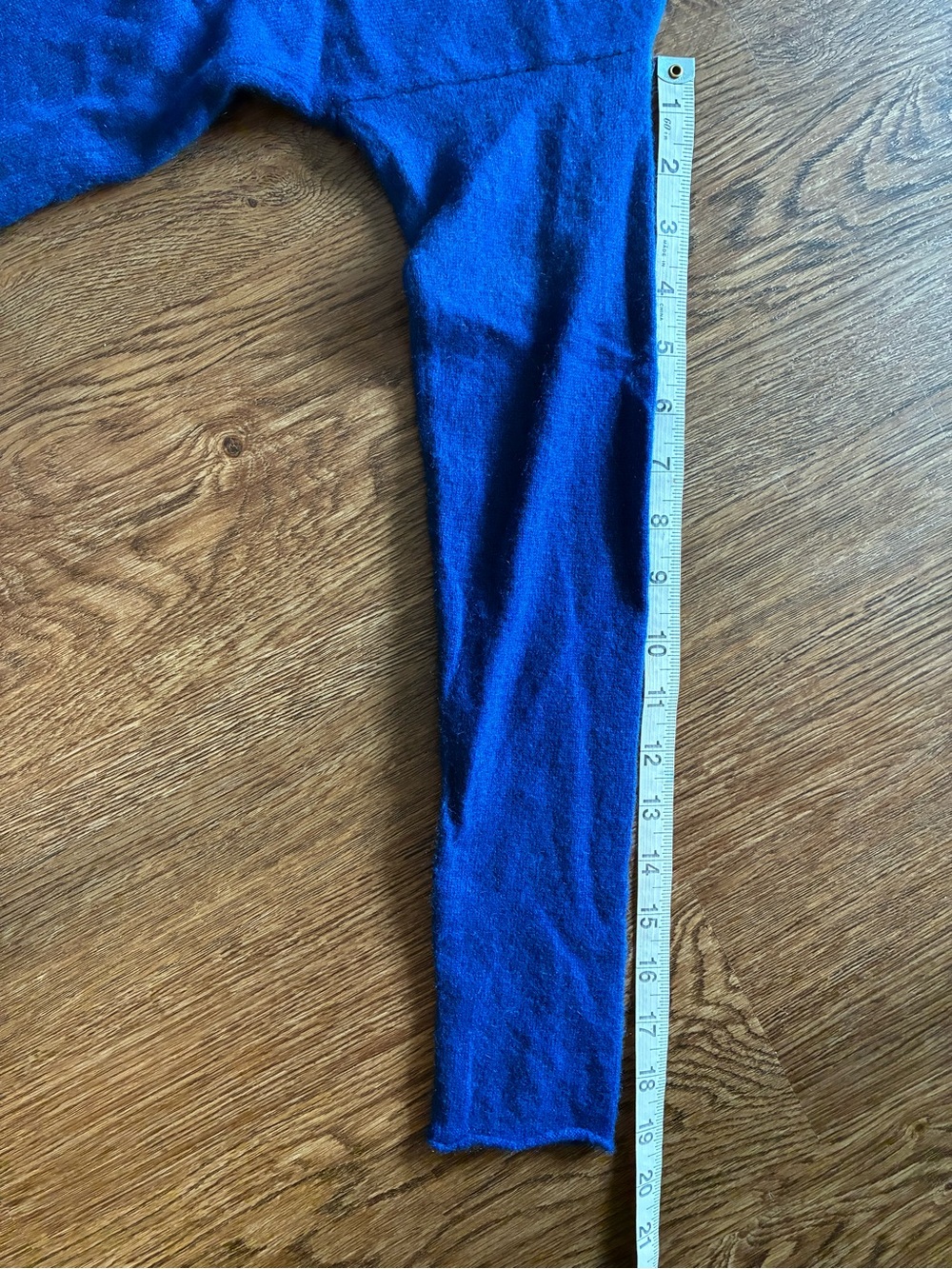 Tory Burch Cashmere Royal Blue Oversized Turtleneck Sweater - Size M - Picture 9 of 11